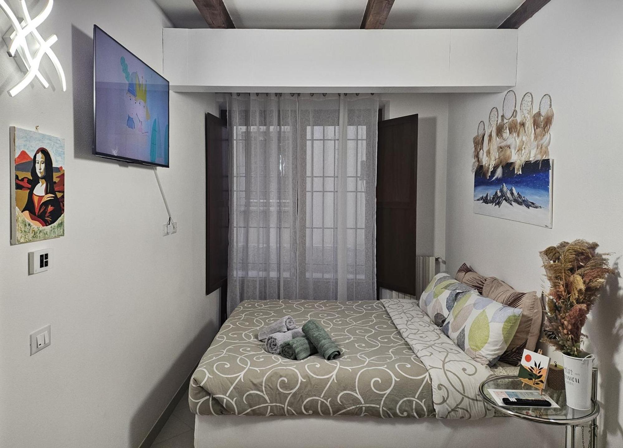 Apartment Monnalisa House - Centro Storico - Indipendente *